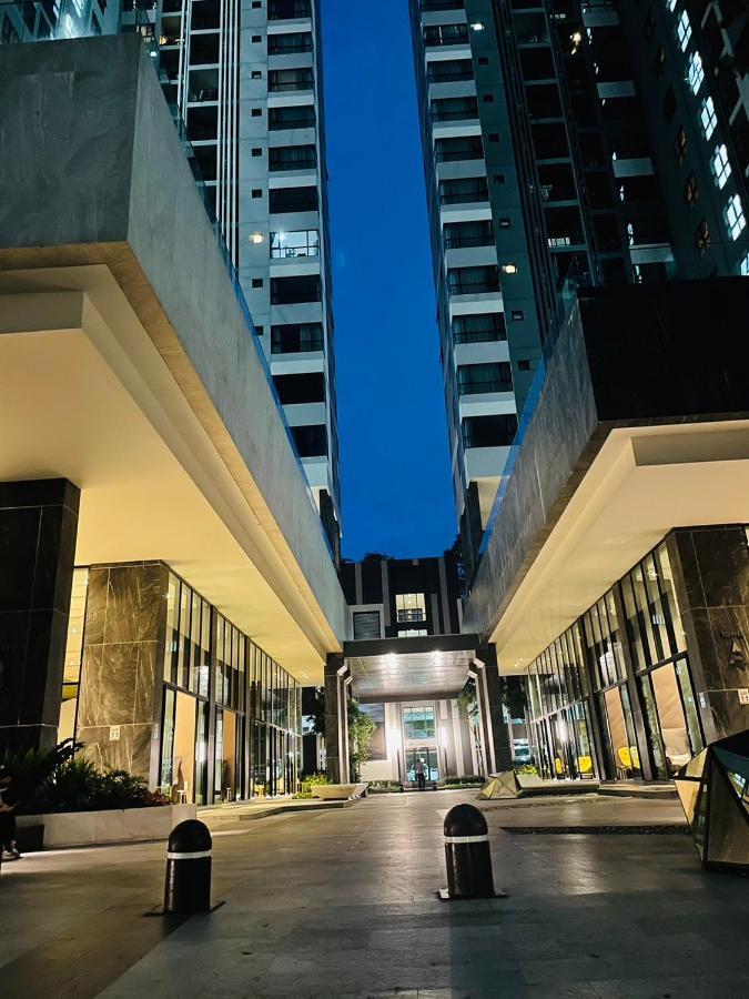 The Base 1006 By Numam * Pattaya